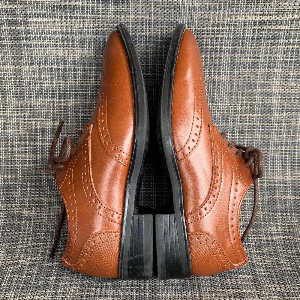 Stacy Adams Dunbar Wingtip Oxford Cognac' Dress Shoes little boys size 11